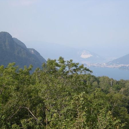 La Casa Del Borgo Bed & Breakfast Brissago-Valtravaglia Ngoại thất bức ảnh