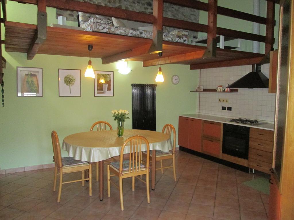 La Casa Del Borgo Bed & Breakfast Brissago-Valtravaglia Ngoại thất bức ảnh