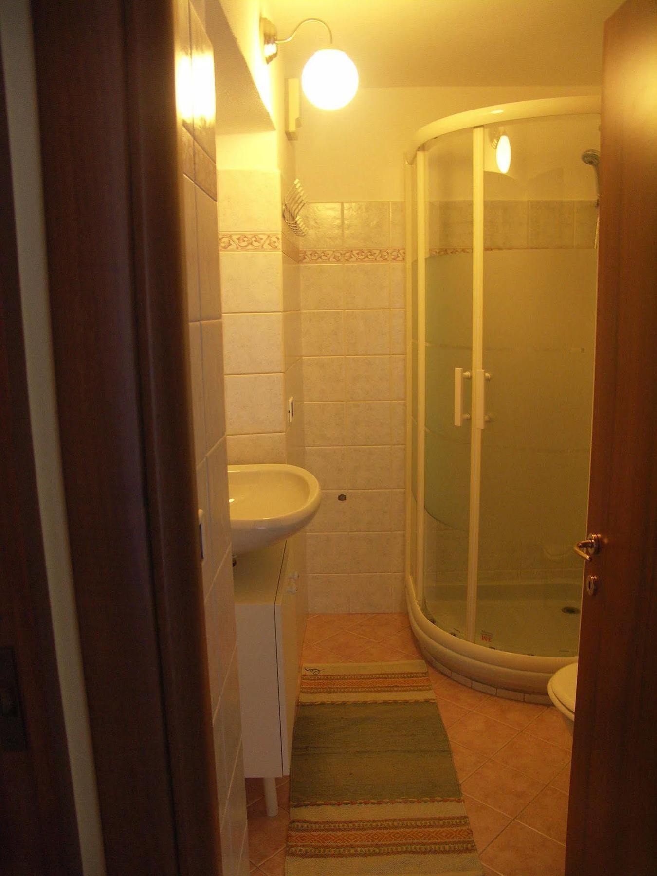 La Casa Del Borgo Bed & Breakfast Brissago-Valtravaglia Ngoại thất bức ảnh
